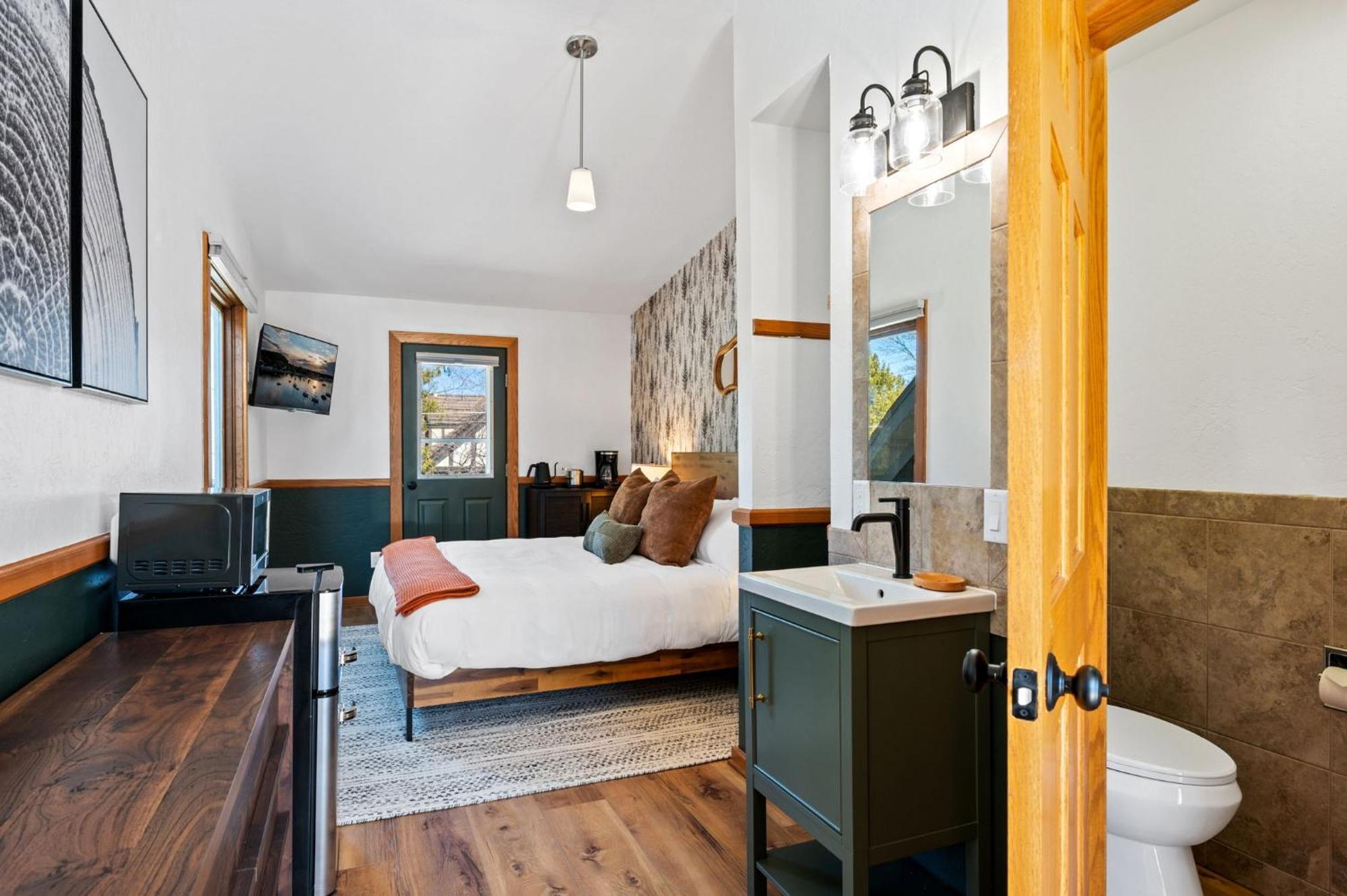 פיש קריק Spruce & Shore Motel מראה חיצוני תמונה