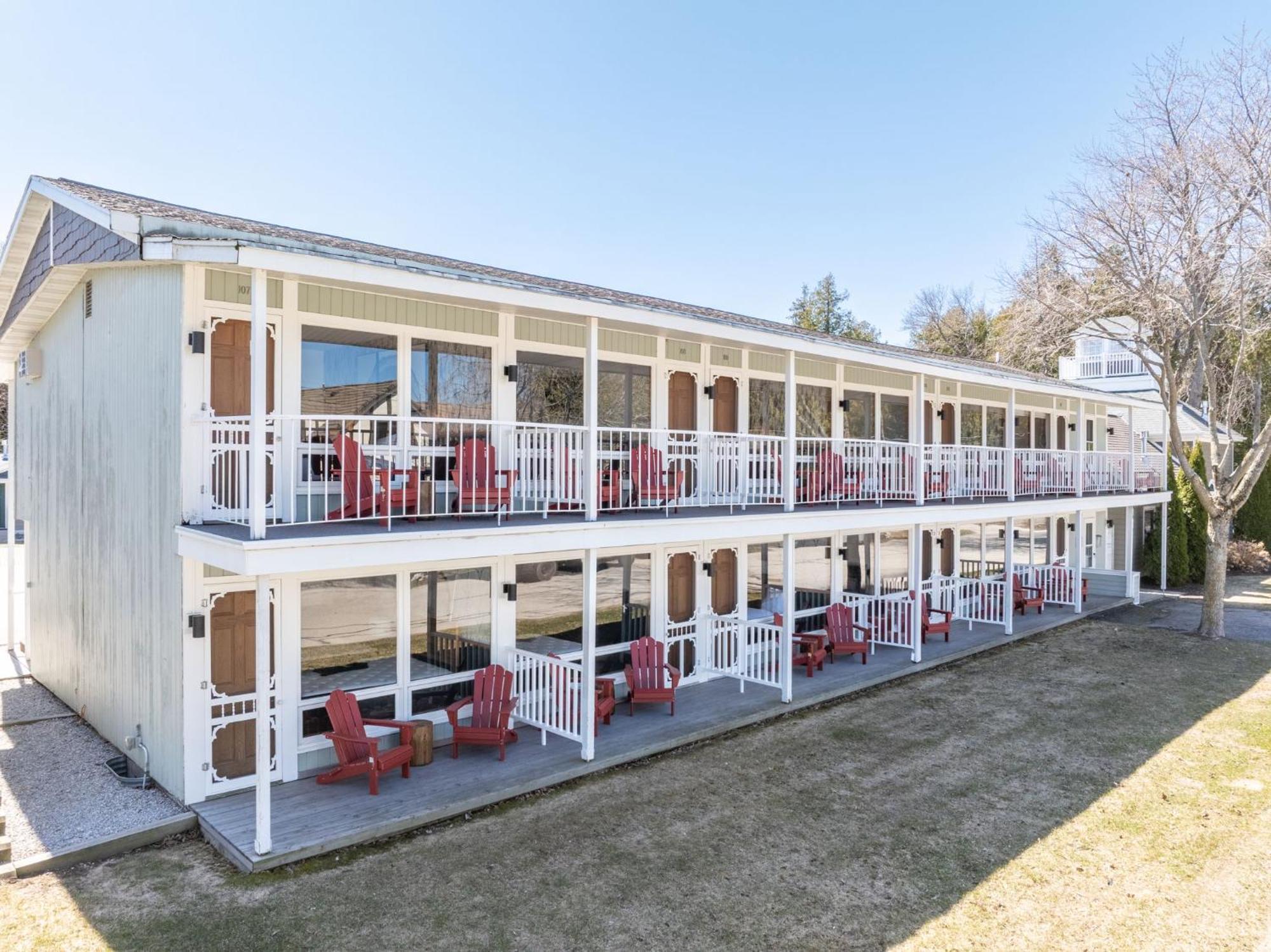 פיש קריק Spruce & Shore Motel מראה חיצוני תמונה
