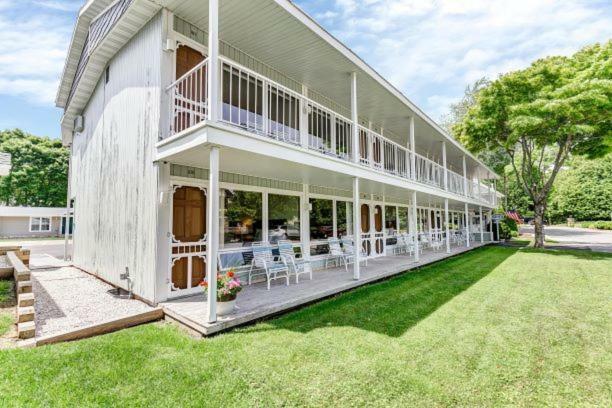 פיש קריק Spruce & Shore Motel מראה חיצוני תמונה